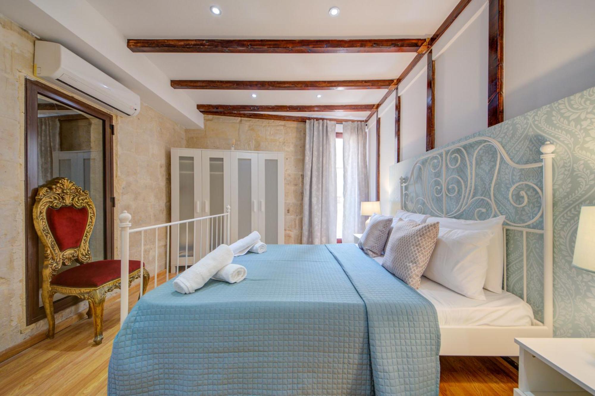 Valletta Waterfront Villa With Pool And Jacuzzi Exterior foto