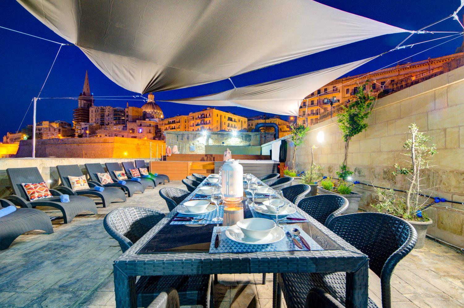 Valletta Waterfront Villa With Pool And Jacuzzi Exterior foto